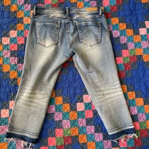 EUC GRACE IN LA CAPRI JEANS SIZE 28